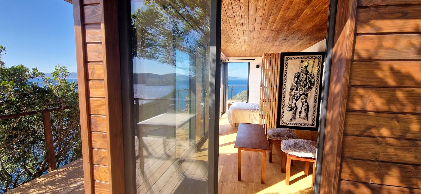 Chambre avec vue mer du lodge La Caouanne